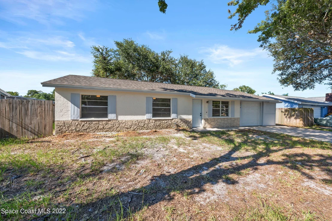 Photo of 2856 Lancaster Road