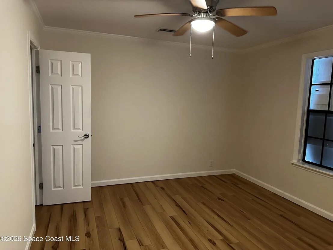 Photo of 6074 Aires Avenue