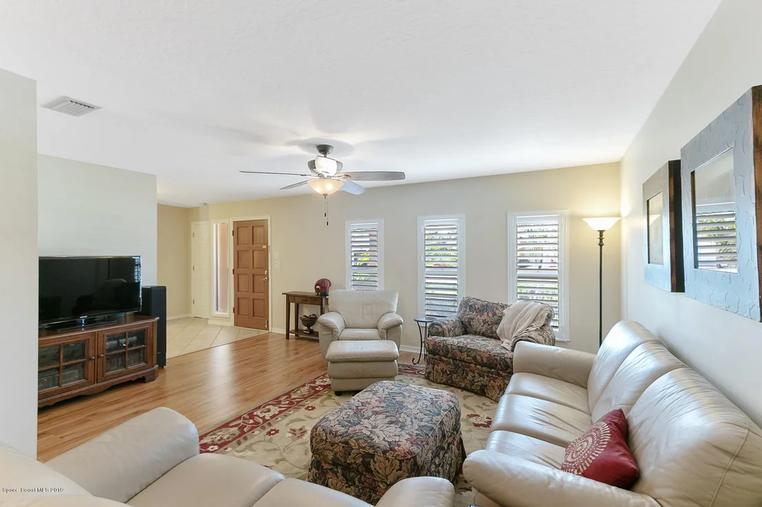 Photo of 140 Sand Dollar Road