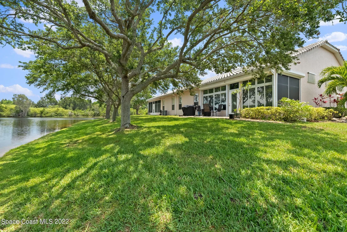 Photo of 557 Willis Way