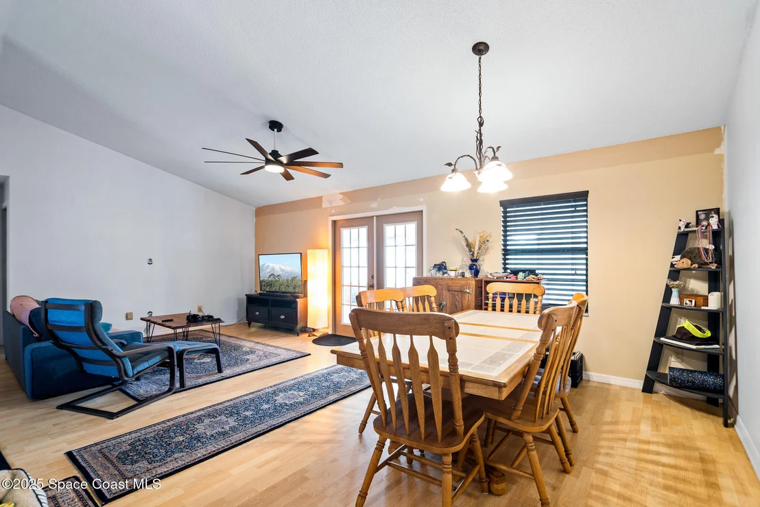 Photo of 5730 Friendly Street