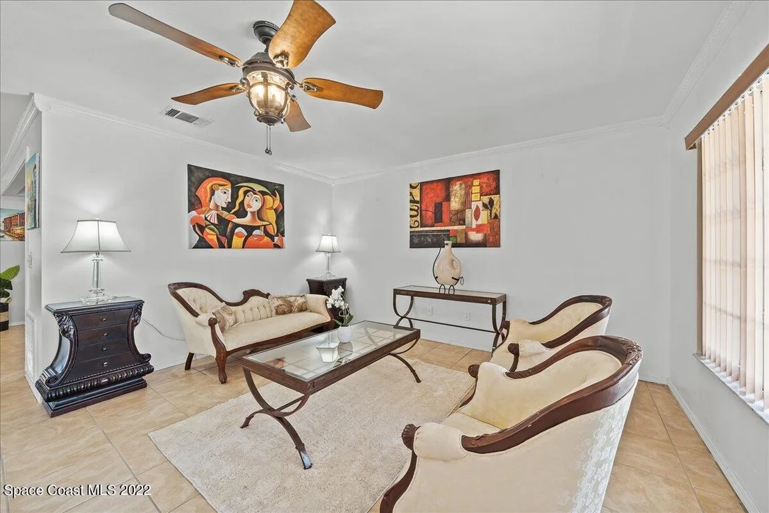 Photo of 1197 Mariposa Drive NE