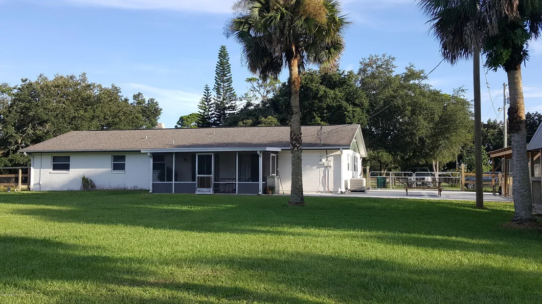 Photo of 1995 Cox Road