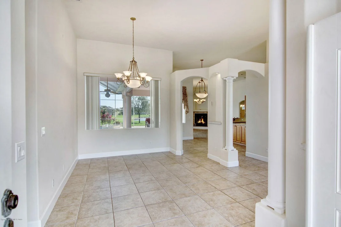 Photo of 1250 Starling Way