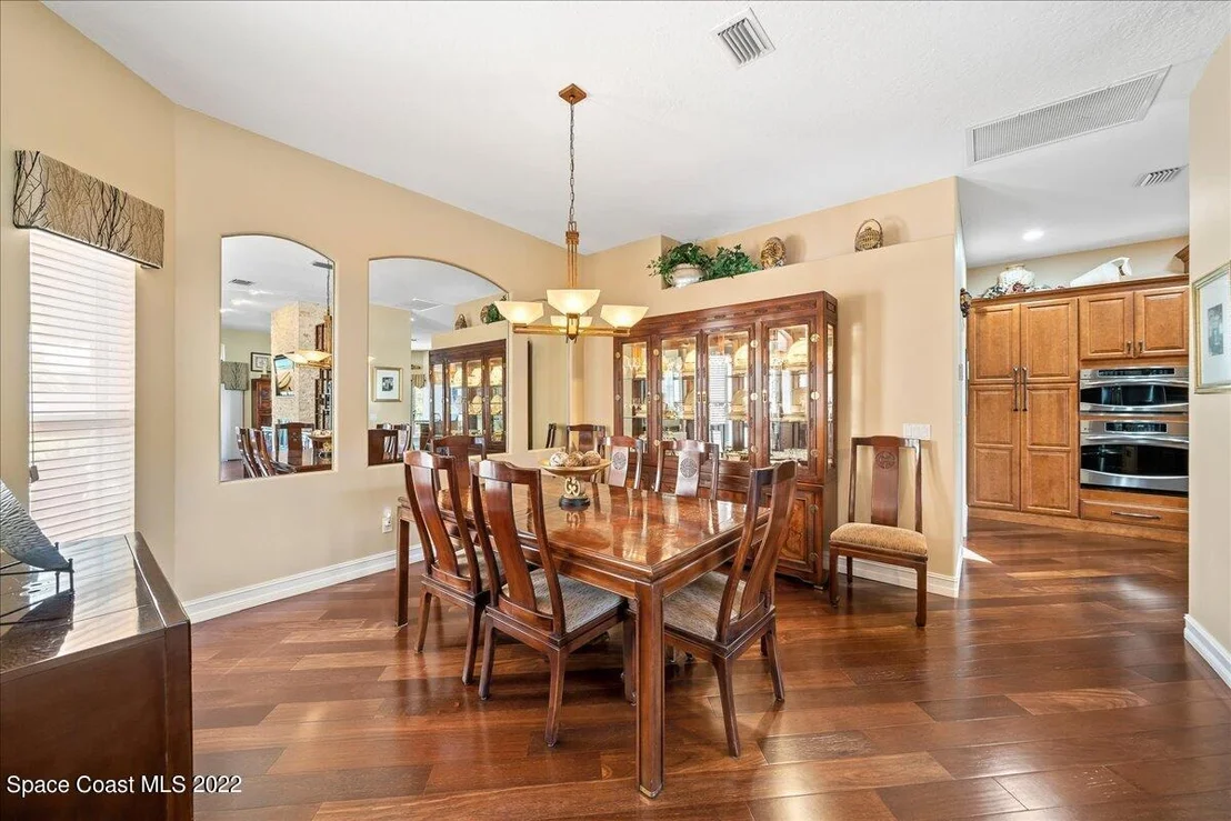 Photo of 937 Palm Brook Drive