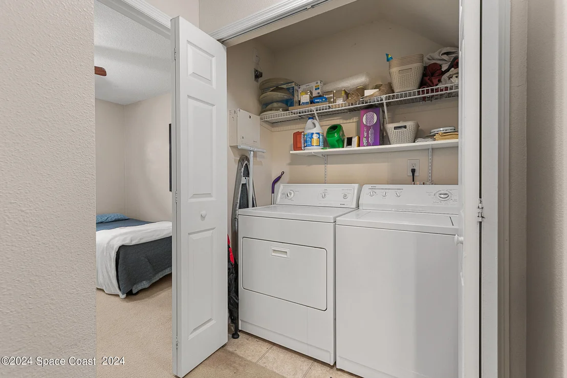 Photo of Unit 103 at 890 Luminary