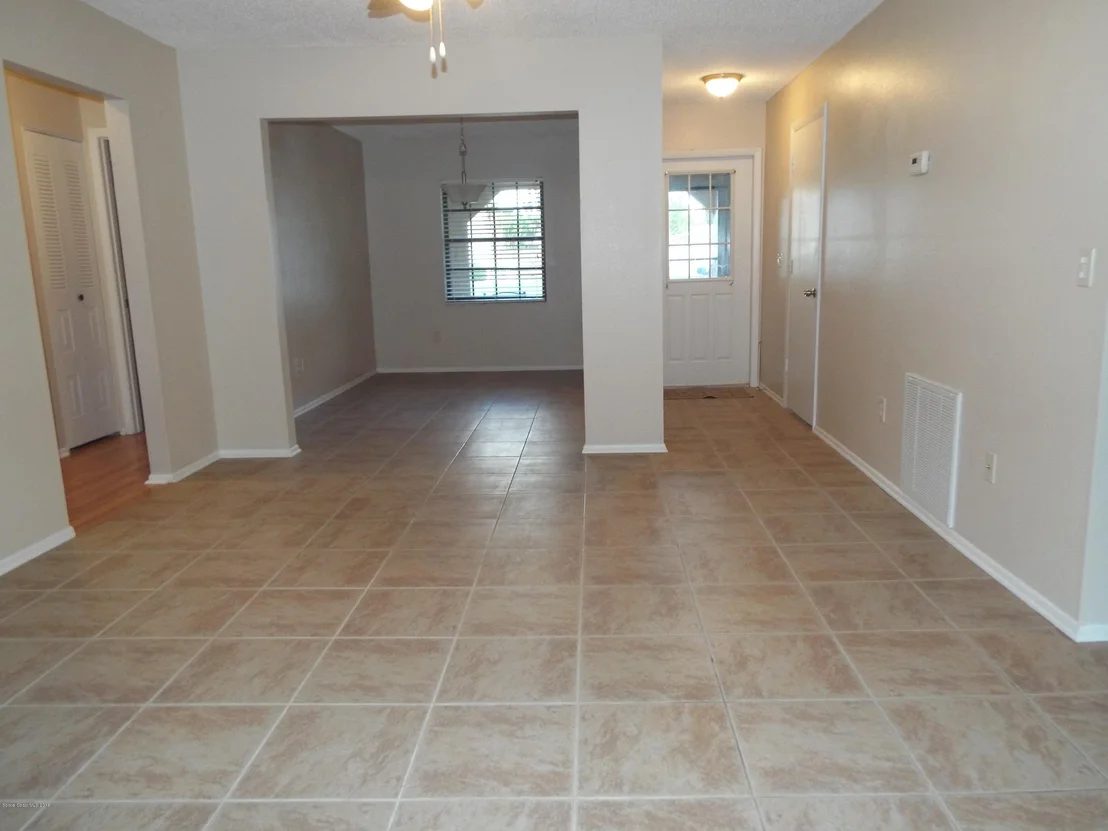 Photo of 1372 Fargo Drive
