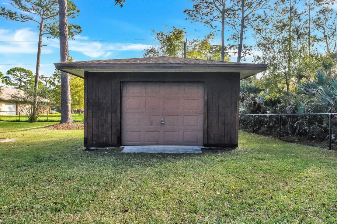 Photo of 1810 Laurel Oak Drive