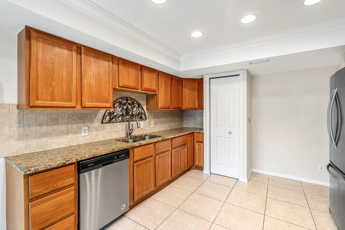 Photo of 1645 Figtree Drive