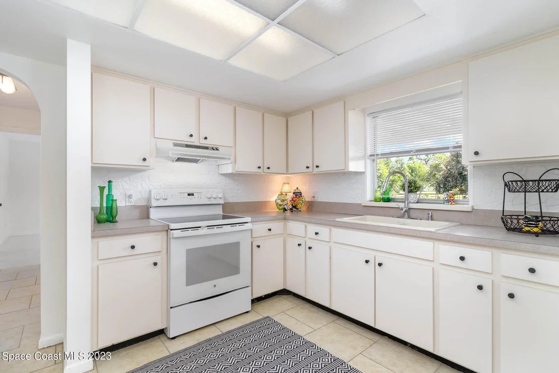 Photo of 2095 Montgomery Road