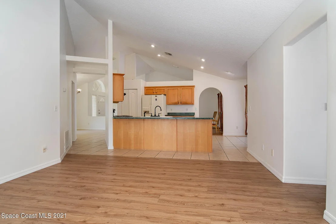 Photo of 790 Spring Oak Drive