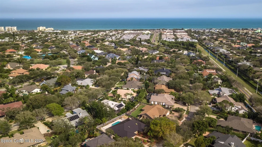 Photo of 569 Hummingbird Drive