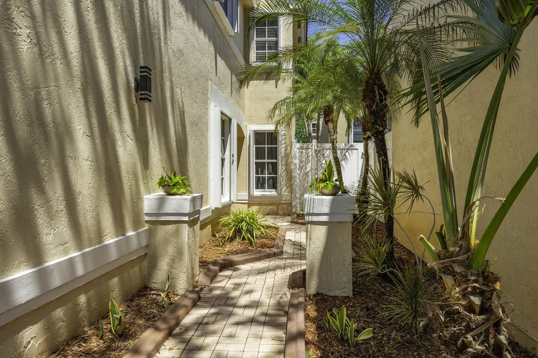Photo of 807 Garnet Circle