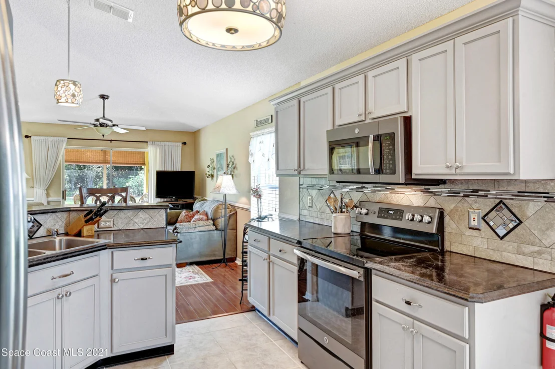 Photo of 2231 Spring Creek Circle NE