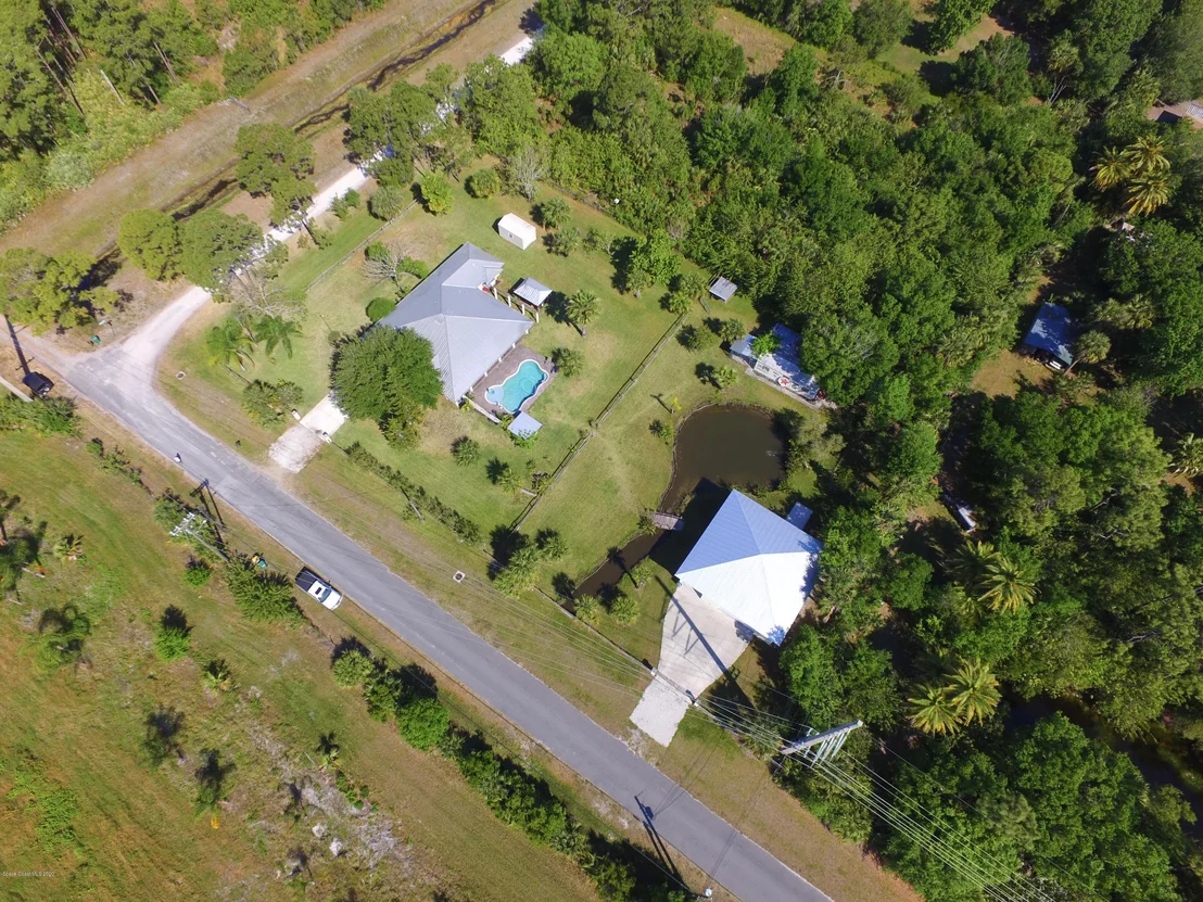 Photo of 400 Hall Road