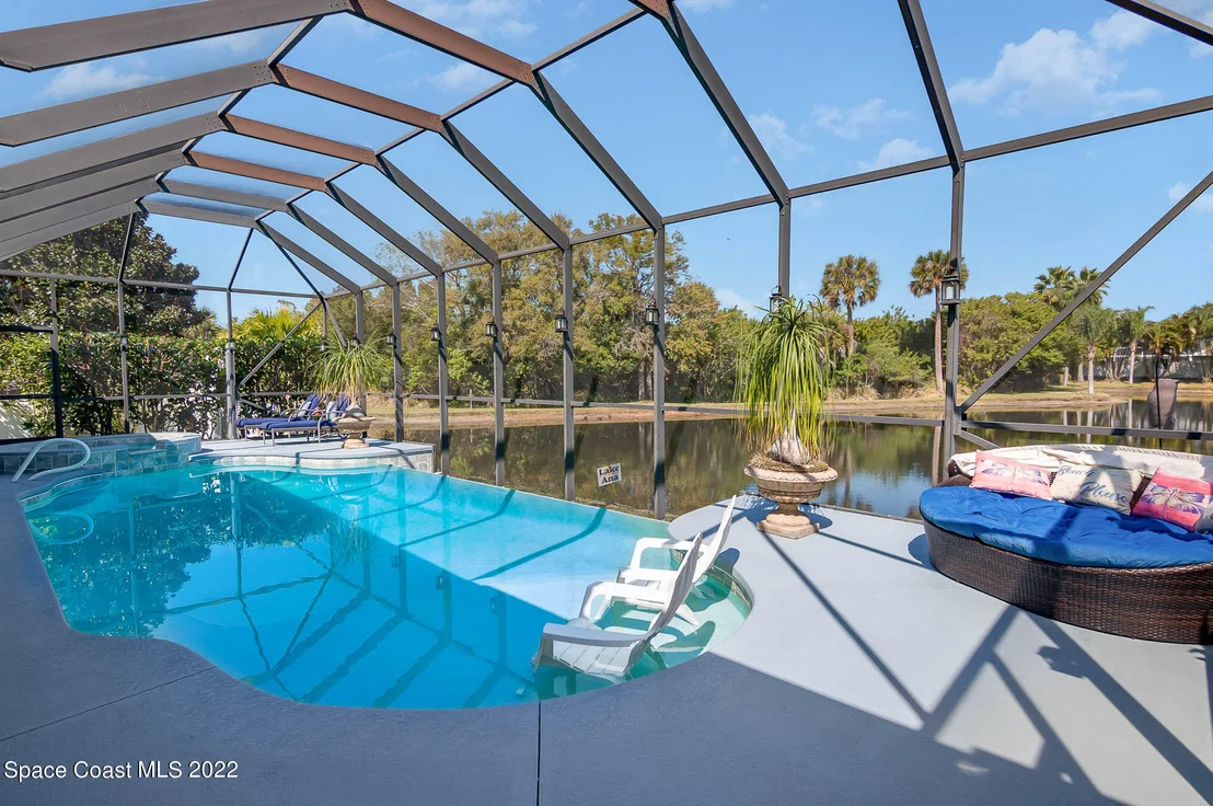 Photo of 1338 Centennial Way