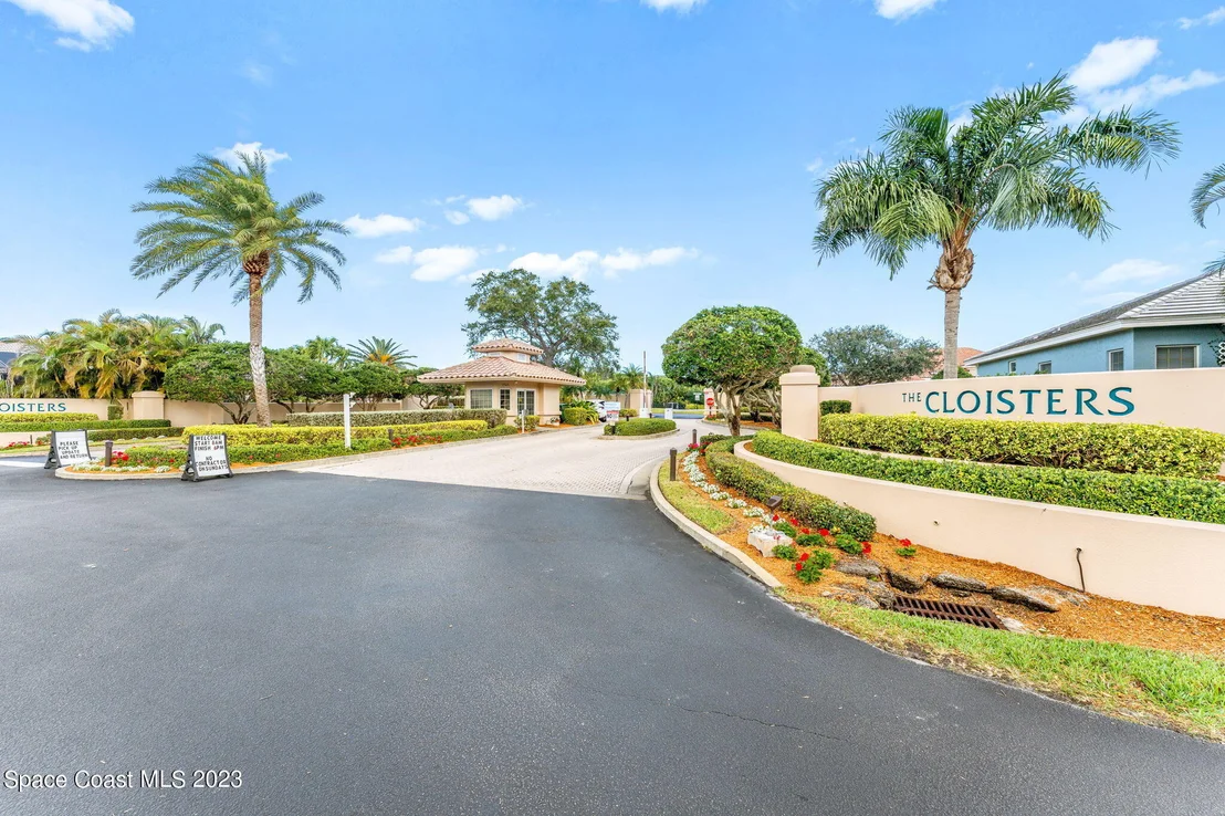 Photo of 325 Normandy Drive