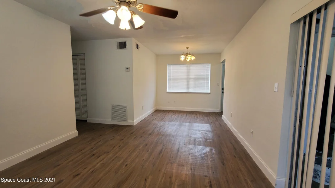 Photo of 1172 Wild Rose Drive NE