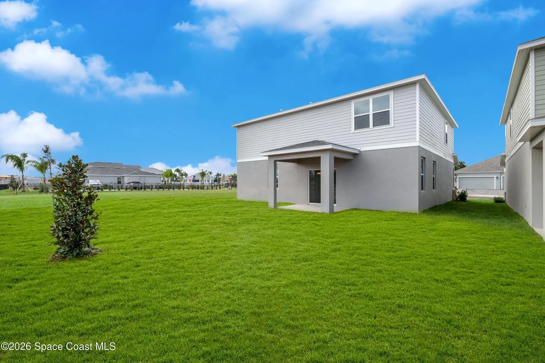 Photo of 995 Connolly Lane NE