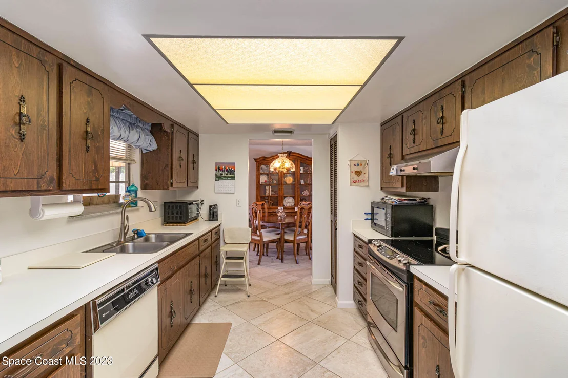 Photo of 639 Dundee Circle