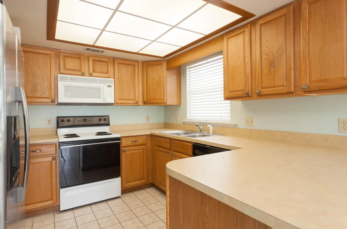 Photo of 3447 Indian River Drive N
