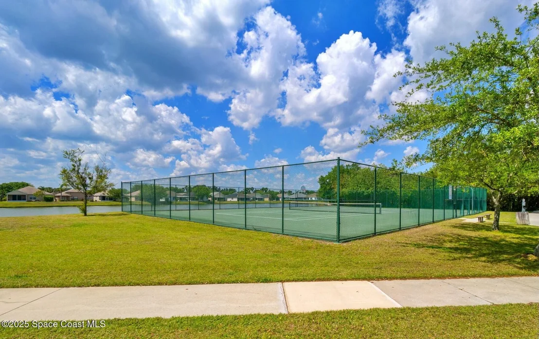 Photo of 404 Dryden Circle