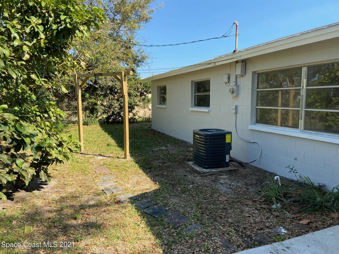 Photo of 1088 Coronado Drive