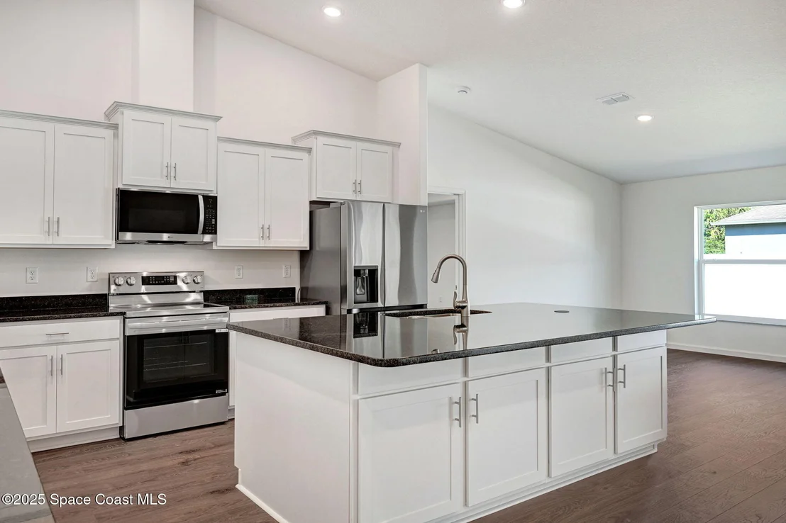 Photo of 1089 Savery Road