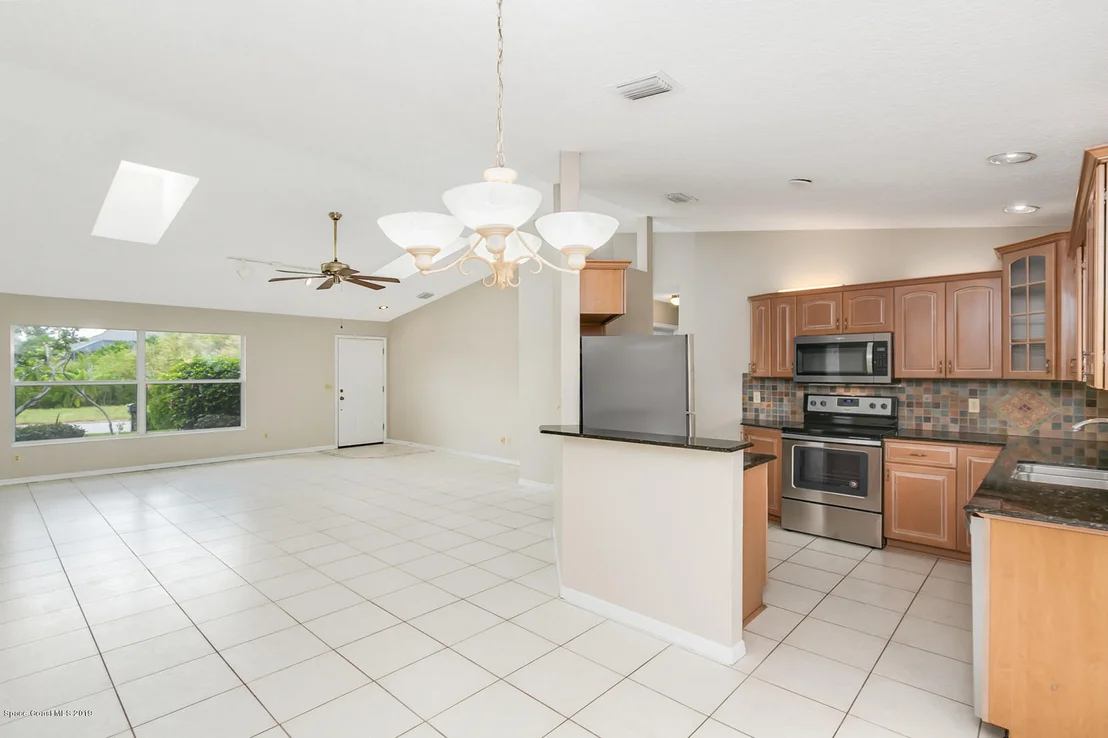 Photo of 204 Ocean Breeze Circle