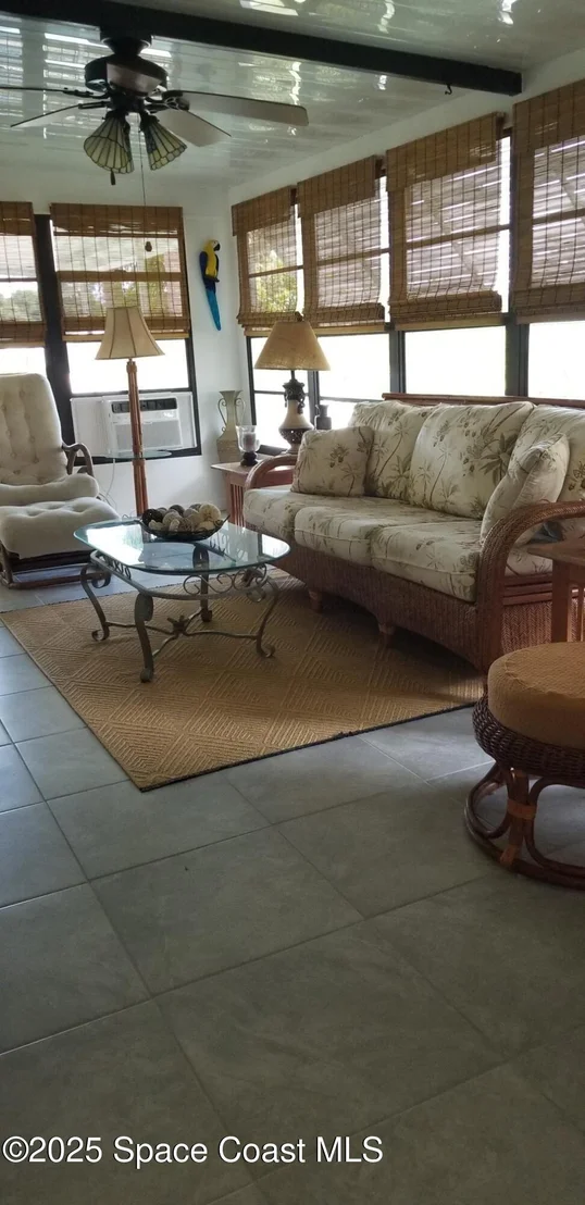Photo of 843 Sapodilla Drive