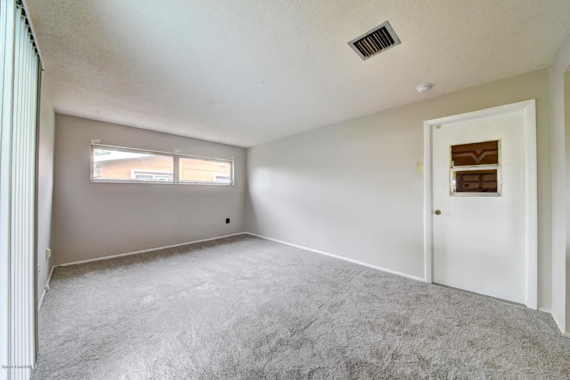 Photo of 909 Jefferson Road