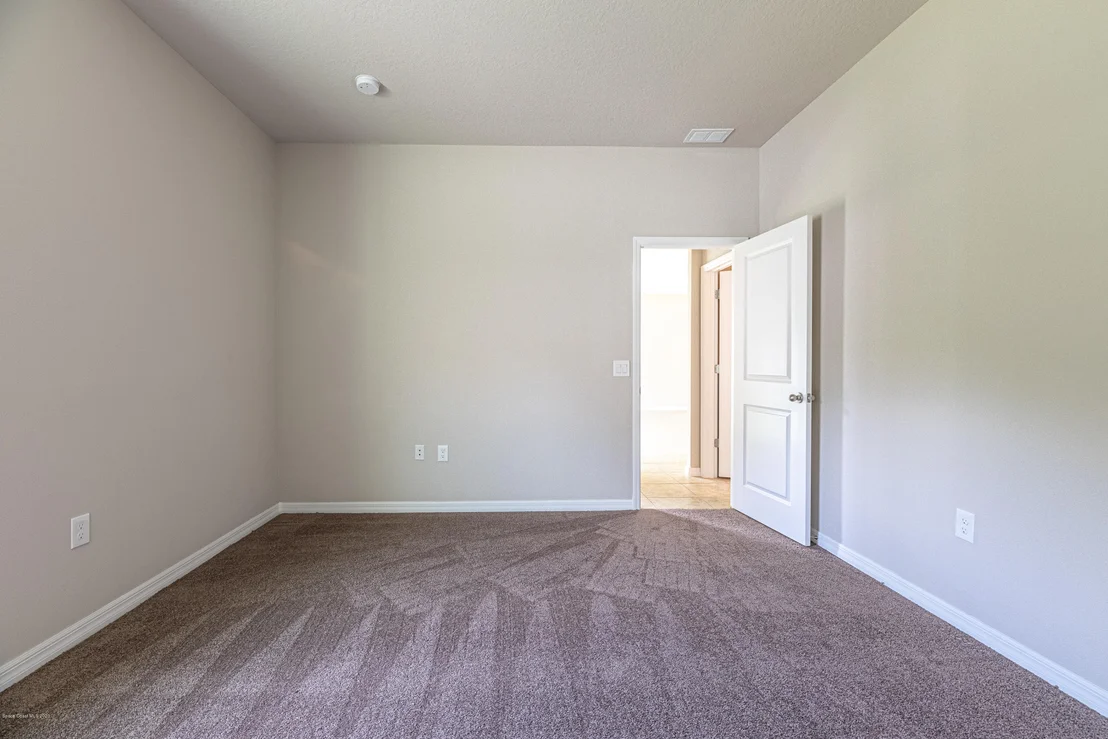 Photo of 544 Dryden Circle