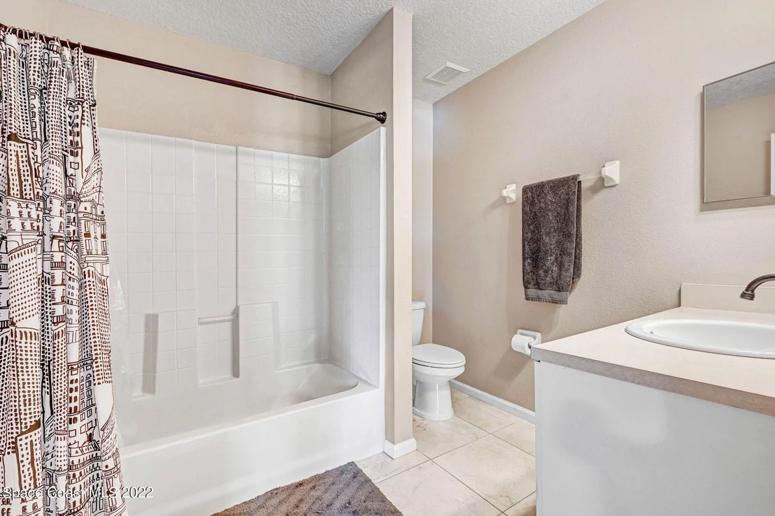 Photo of Unit 103 at 855 Luminary Circle