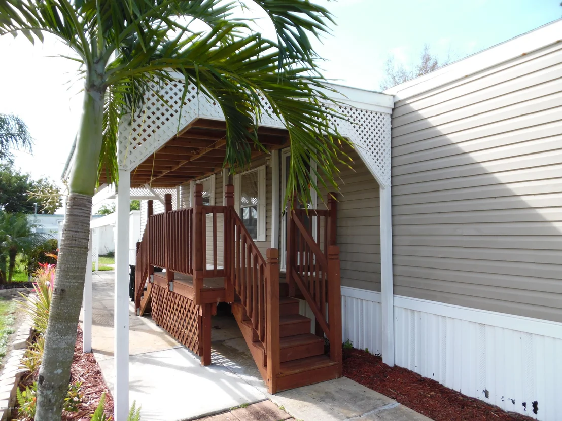 Photo of 327 Pineapple Street