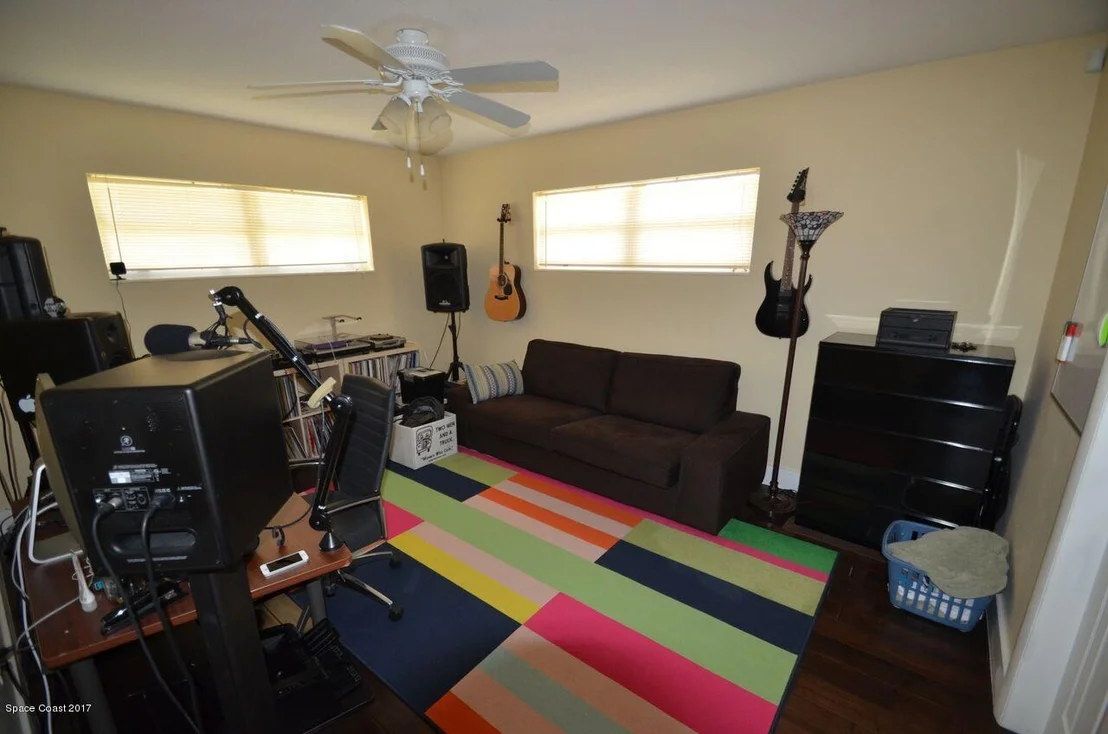 Photo of 1138 Pinetree Drive