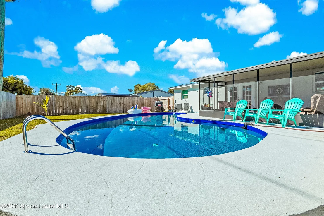 Photo of 557 Ixora Drive