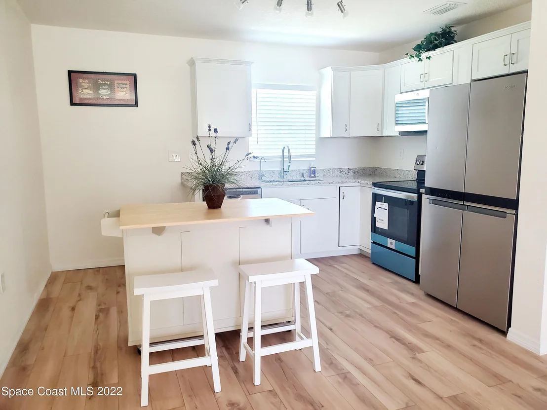 Photo of 1034 Carlton Drive