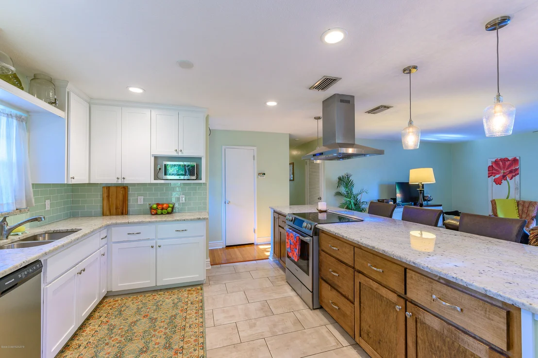 Photo of 1411 Ridge Road NE