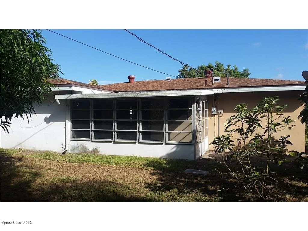 Photo of 824 Schumann Drive