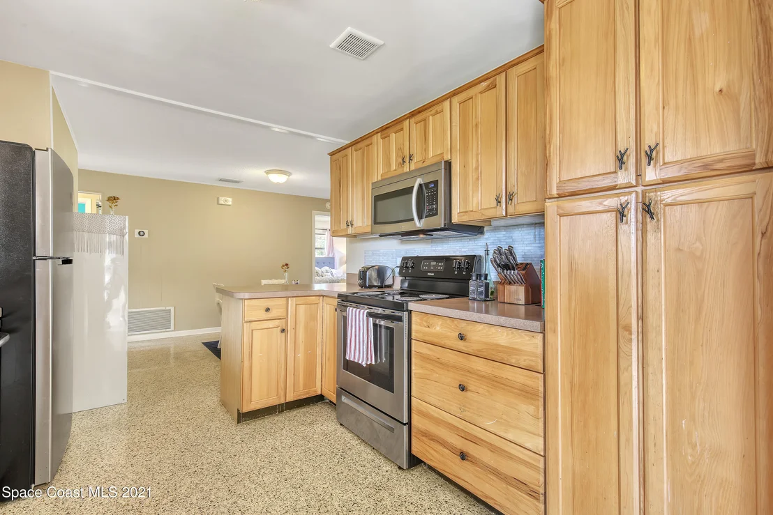Photo of 1713 Golfview Drive