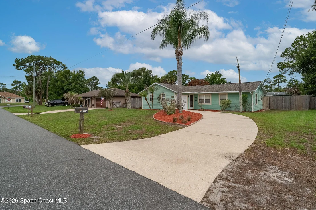Photo of 6574 Haven Avenue