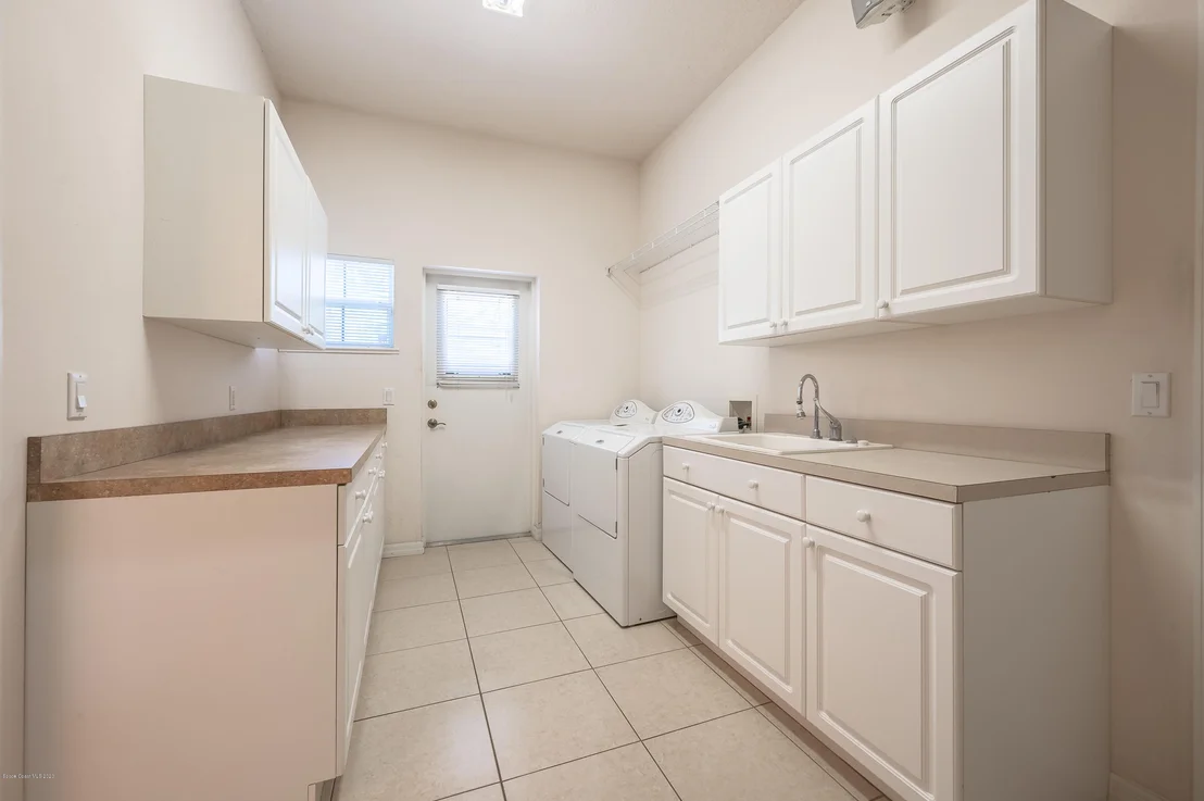 Photo of 3135 Weber Road
