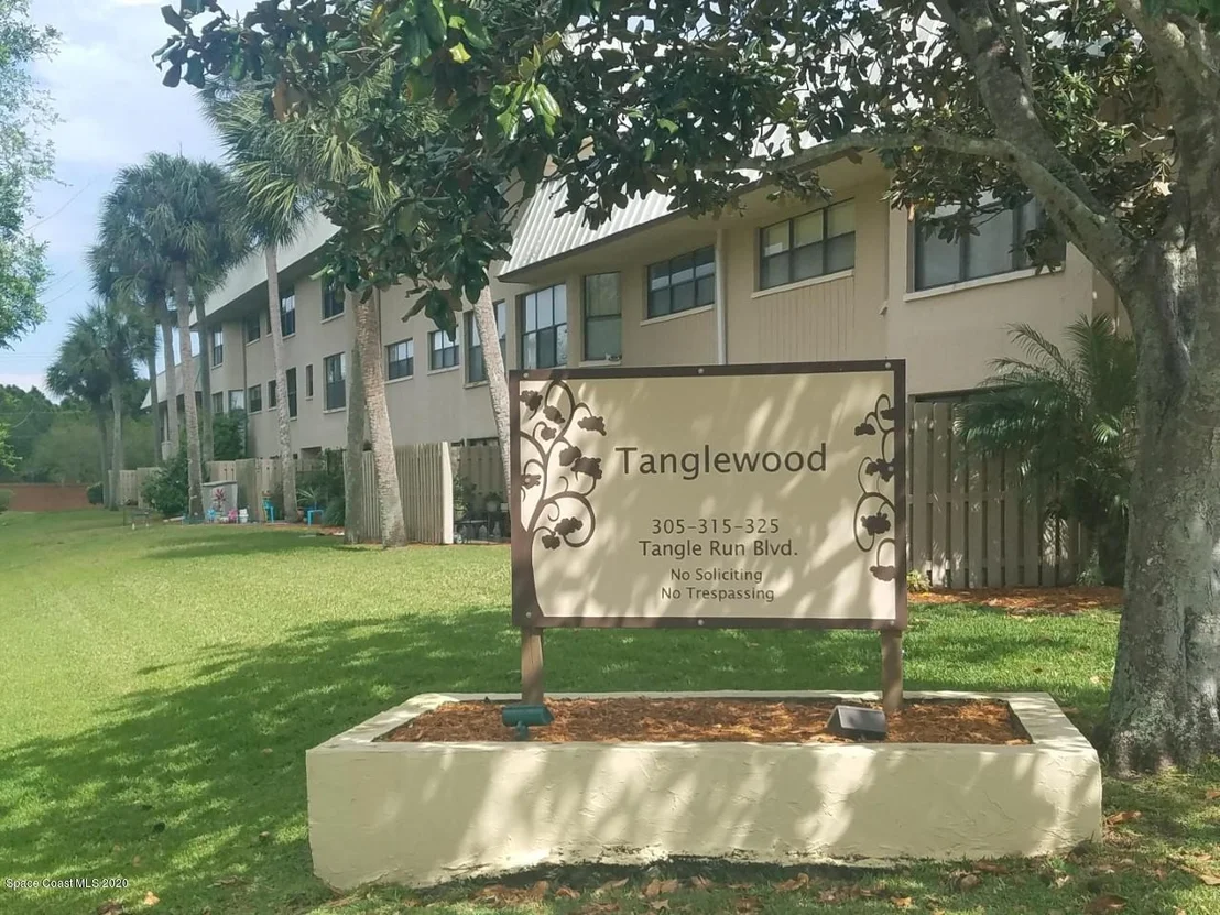 Photo of Unit 1225 at 305 Tangle Run Boulevard