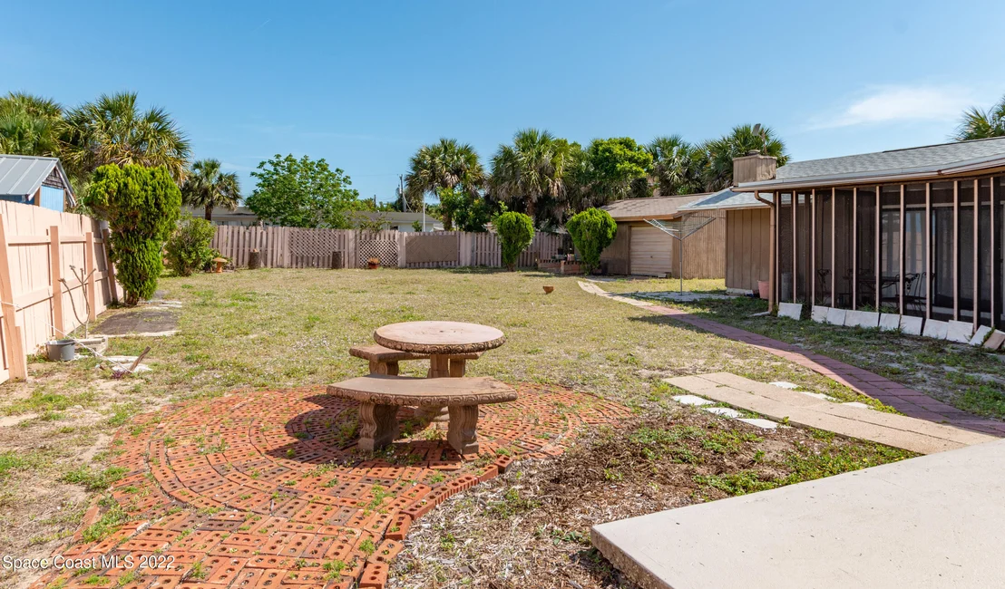 Photo of 112 Franklyn Avenue