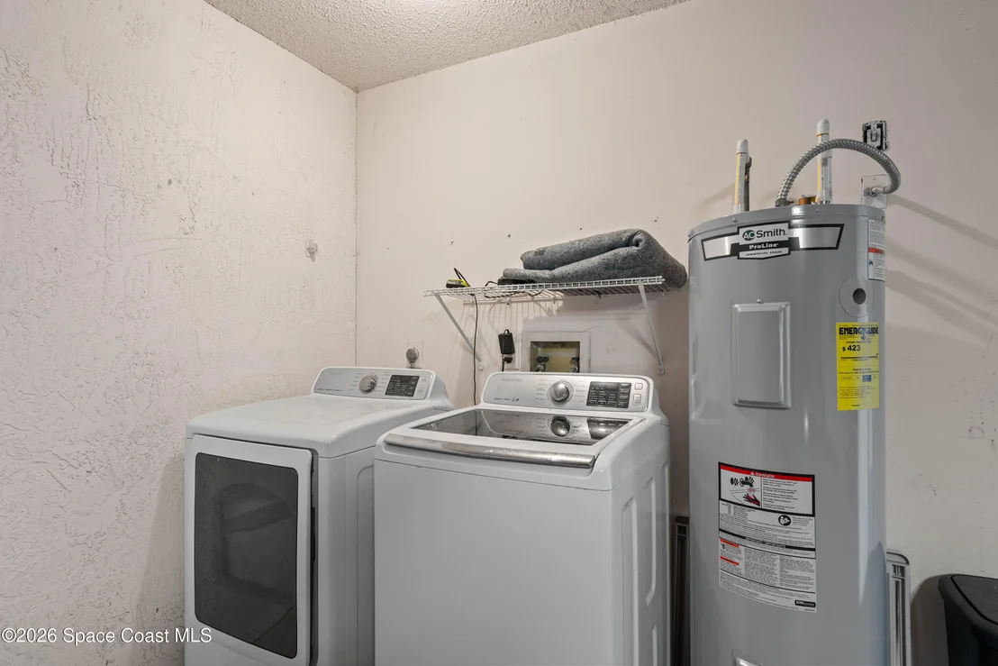 Photo of 1624 Clover Circle