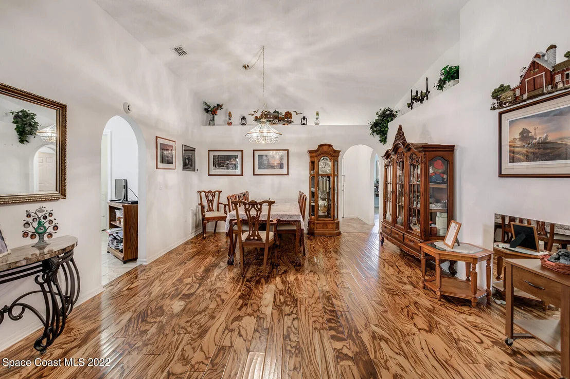 Photo of 1672 Vista Lake Circle