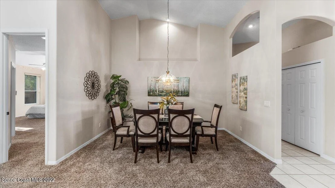 Photo of 548 Renaissance Avenue
