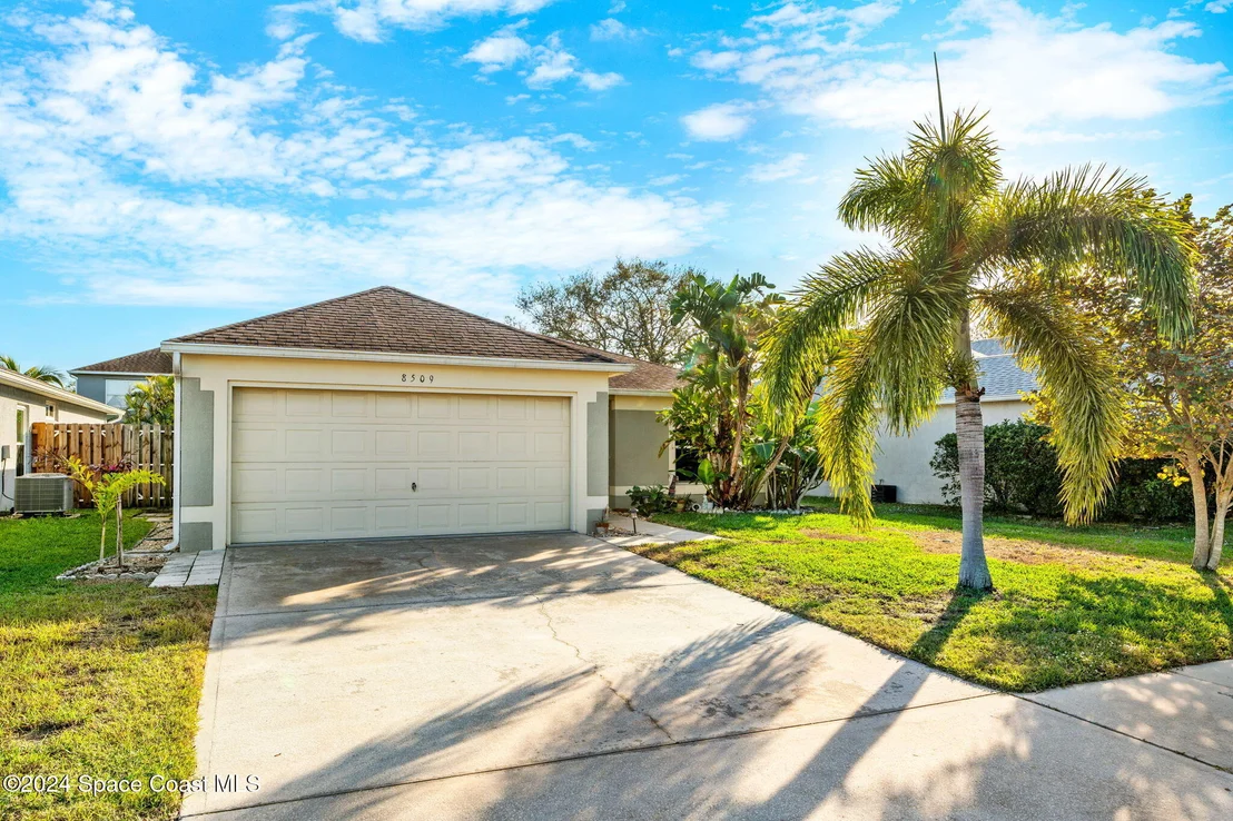 Photo of 8509 Ivanhoe Drive