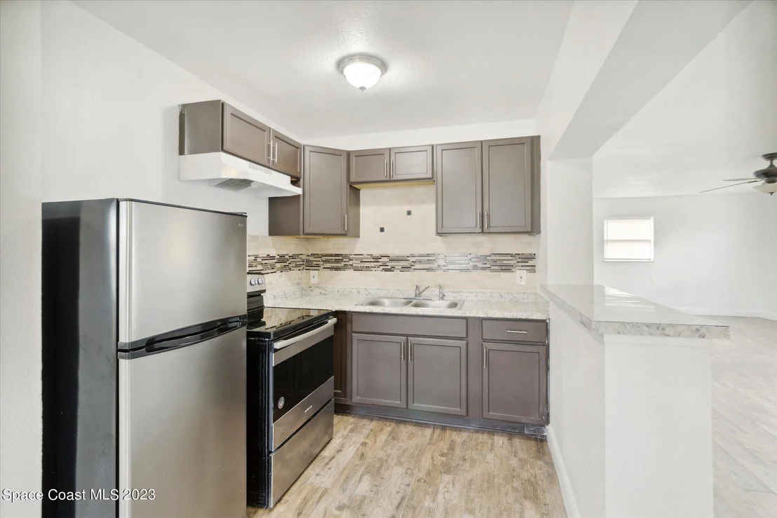 Photo of 3104 Swift Street