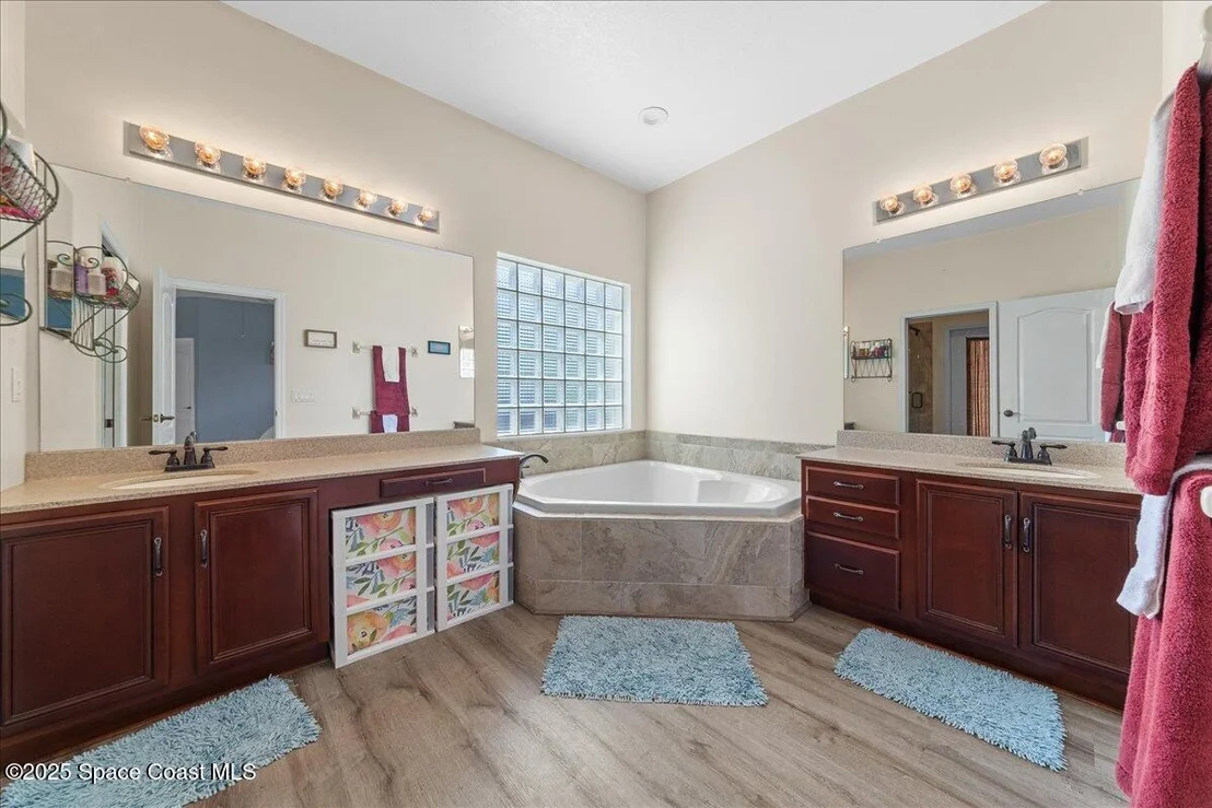 Photo of 623 Autumn Glen Drive